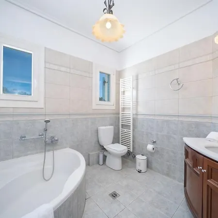 Private Gelia, With Panoramic 180 Degrees Sea View! Vila